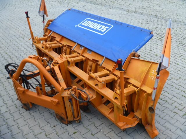 Unimog Schneepflug - Schneeschild Schmidt MF 3.3 - Cuchilla quitanieves: foto 4 Unimog Schneepflug - Schneeschild Schmidt MF 3.3 - Cuchilla quitanieves: foto 4