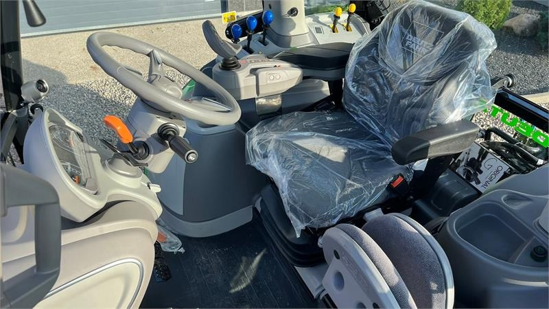 Deutz-fahr Agrotron 6205G New and Unused tractor - Tractor: foto 3 Deutz-fahr Agrotron 6205G New and Unused tractor - Tractor: foto 3