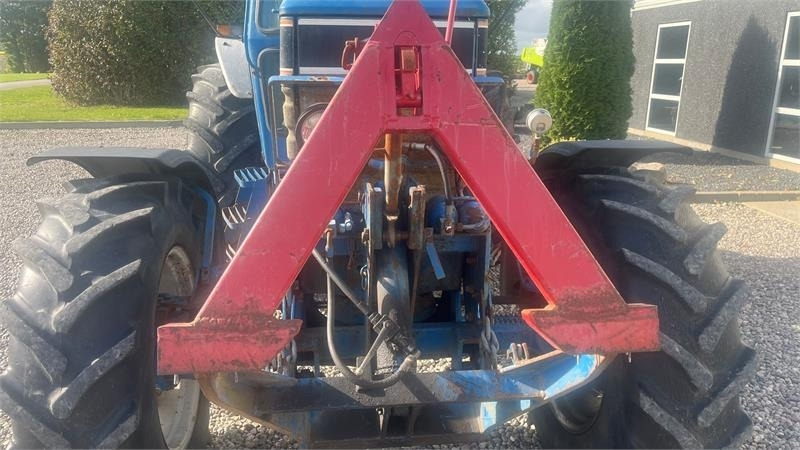 Ford 8210 Force II Med frontlift  - Tractor: foto 4 Ford 8210 Force II Med frontlift  - Tractor: foto 4
