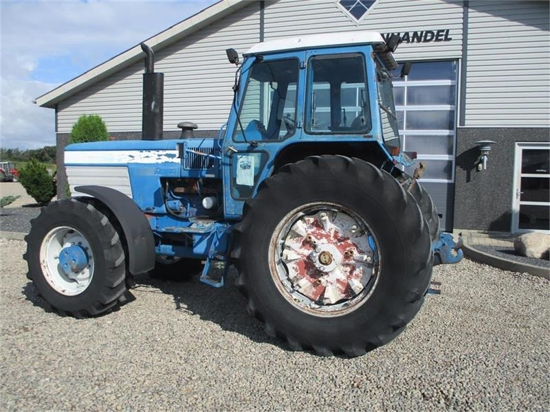 Ford TW 25 Regulær - Tractor: foto 2 Ford TW 25 Regulær - Tractor: foto 2