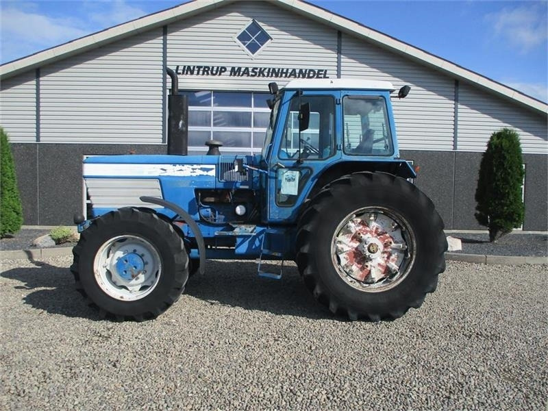 Ford TW 25 Regulær - Tractor: foto 1 Ford TW 25 Regulær - Tractor: foto 1
