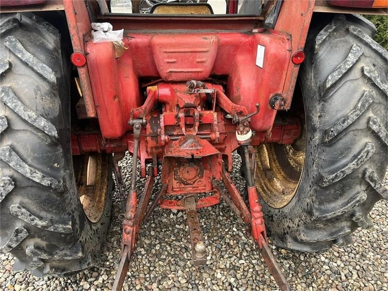 IH 574 handy traktor med servostyring. - Tractor: foto 3 IH 574 handy traktor med servostyring. - Tractor: foto 3