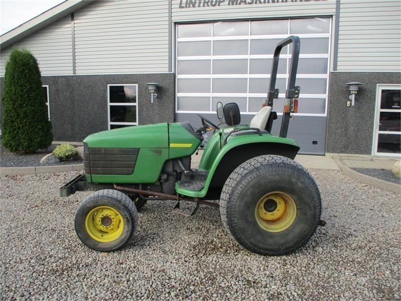 Tractor John Deere 4600 Med Græshjul: foto 10