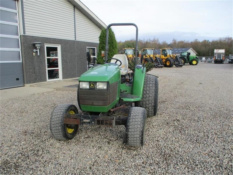 Tractor John Deere 4600 Med Græshjul: foto 9