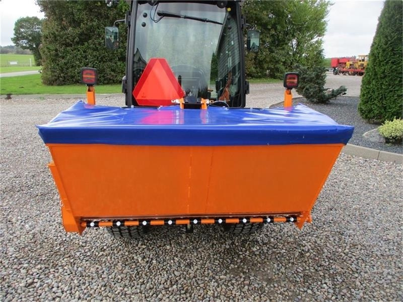 Limas SSP160 Selvlæssende og med lys - Esparcidor de sal para Vehículo municipal: foto 5 Limas SSP160 Selvlæssende og med lys - Esparcidor de sal para Vehículo municipal: foto 5