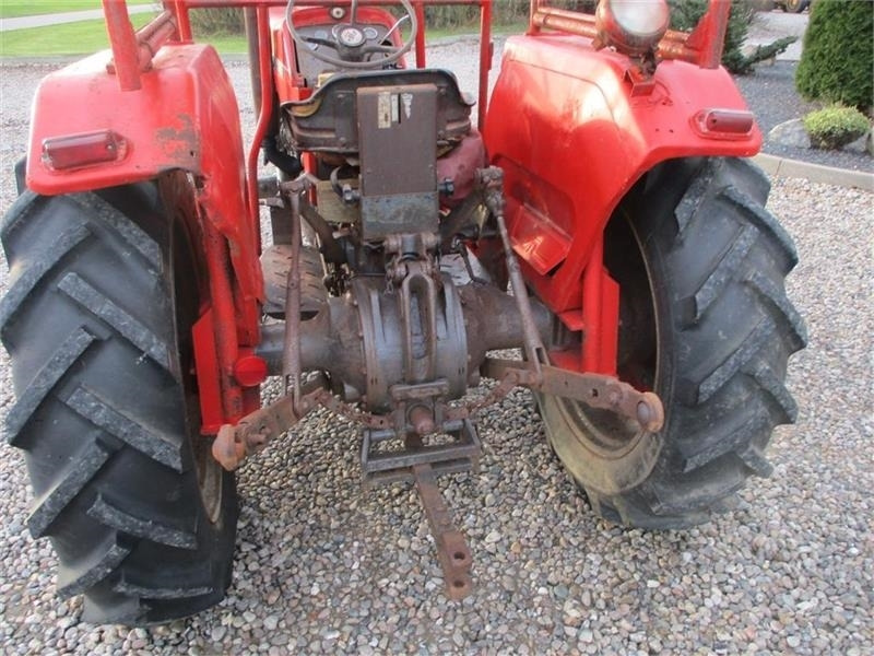 Massey Ferguson 165 - Tractor: foto 4 Massey Ferguson 165 - Tractor: foto 4