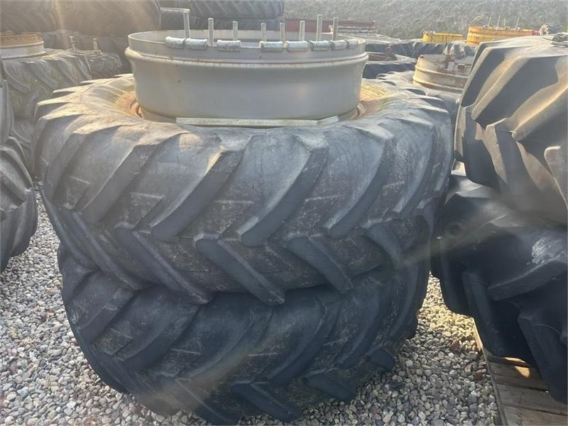 Michelin 20.8R38 Sølv med ring og 8 MD+ låse - Neumático para Maquinaria agrícola: foto 1 Michelin 20.8R38 Sølv med ring og 8 MD+ låse - Neumático para Maquinaria agrícola: foto 1