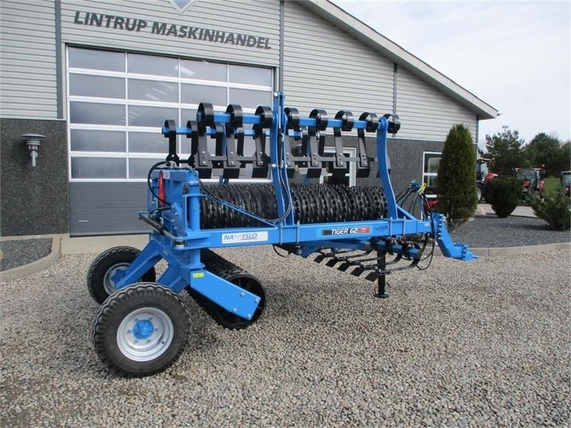 Rodillo agrícola Namyslo Tiger 620 med hydraulisk lammelplanke / plannerpla: foto 12