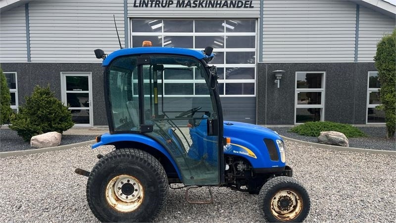 Tractor New Holland TC35DA: foto 9