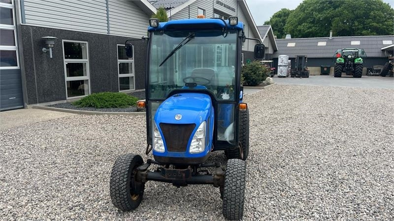 Tractor New Holland TC35DA: foto 11