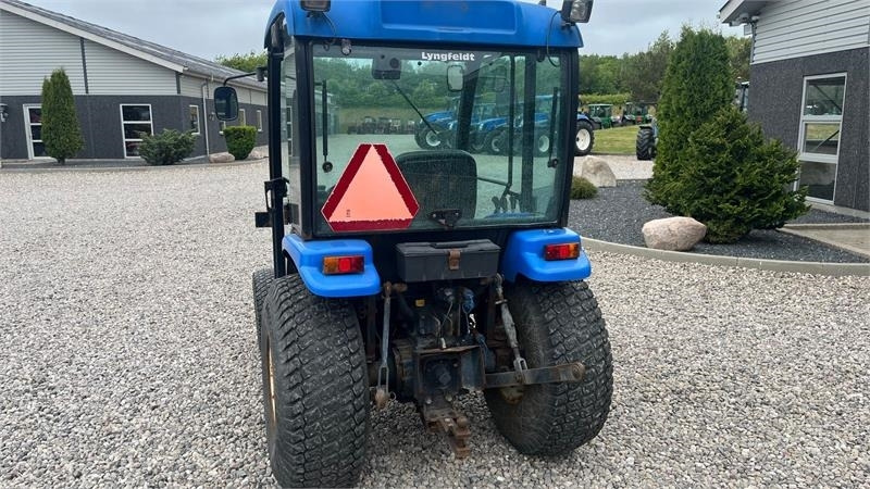 Tractor New Holland TC35DA: foto 13