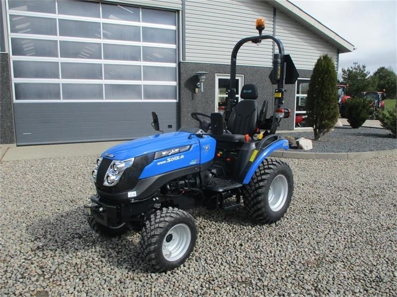 Solis 26 HST Garden Pro Dæk - Tractor: foto 2 Solis 26 HST Garden Pro Dæk - Tractor: foto 2