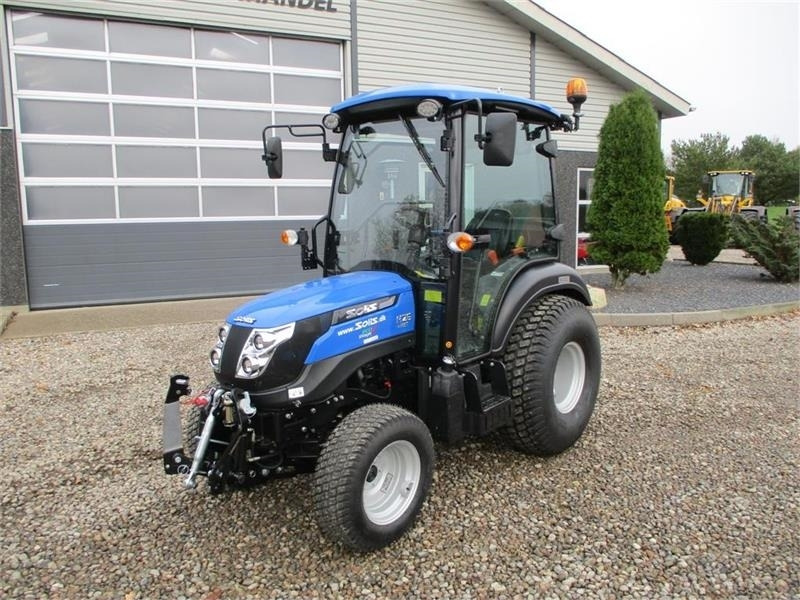 Solis 26 HST Med kabine, Turf dæk og frontlift - Tractor: foto 2 Solis 26 HST Med kabine, Turf dæk og frontlift - Tractor: foto 2