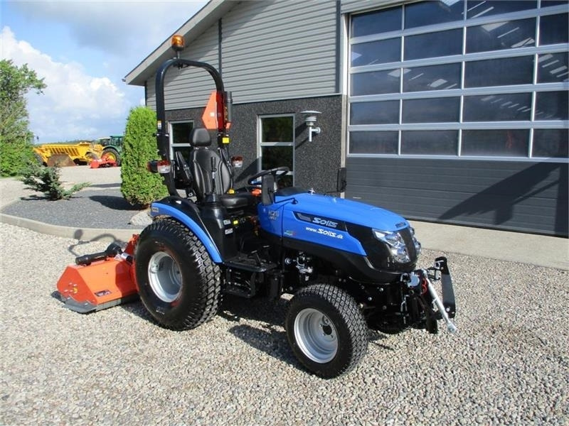 Solis 26 HST med Frontlift & FrontPTO - Tractor municipal: foto 5 Solis 26 HST med Frontlift & FrontPTO - Tractor municipal: foto 5
