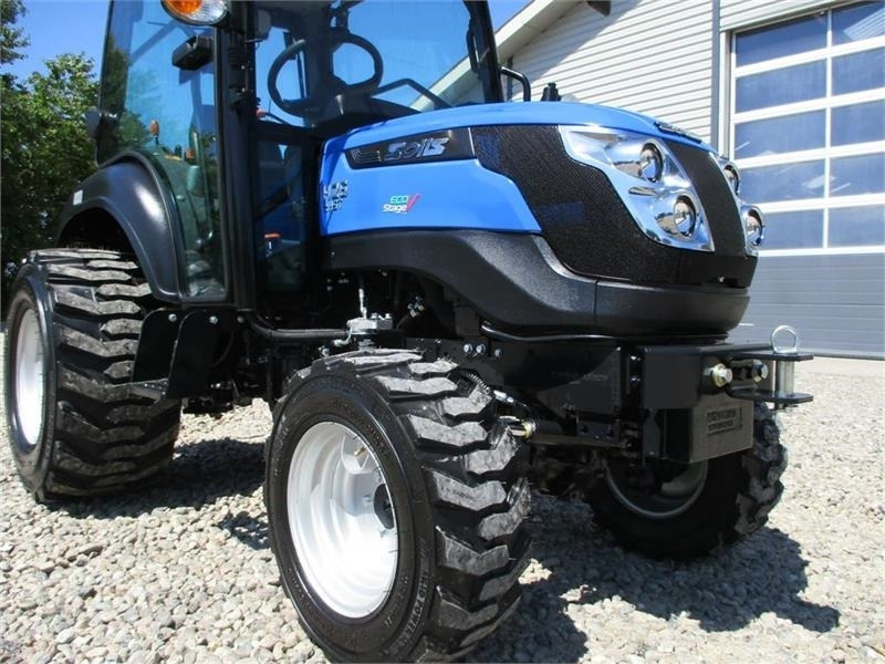 Solis 26 HST med kabine og Industrihjul - Tractor: foto 5 Solis 26 HST med kabine og Industrihjul - Tractor: foto 5