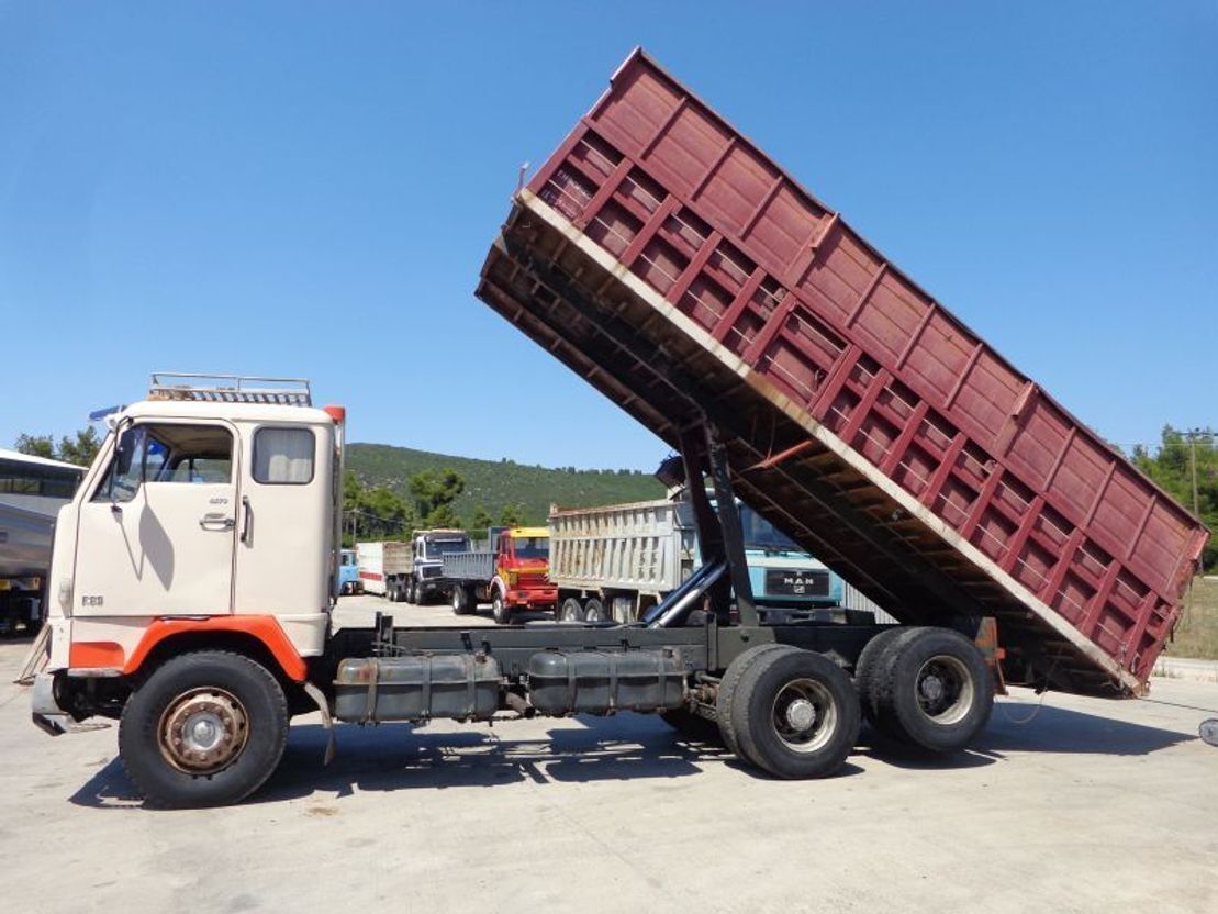 Volvo F 89 VOLVO F89 (6X2) KIPPER  - Camión volquete: foto 3 Volvo F 89 VOLVO F89 (6X2) KIPPER  - Camión volquete: foto 3