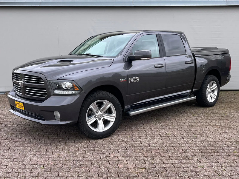 Dodge Ram 1500 V8 5.7 HEMI/FULL OPTIONS/116DKM!!LUCHVERING! - Pick-up, Furgoneta combi: foto 1 Dodge Ram 1500 V8 5.7 HEMI/FULL OPTIONS/116DKM!!LUCHVERING! - Pick-up, Furgoneta combi: foto 1