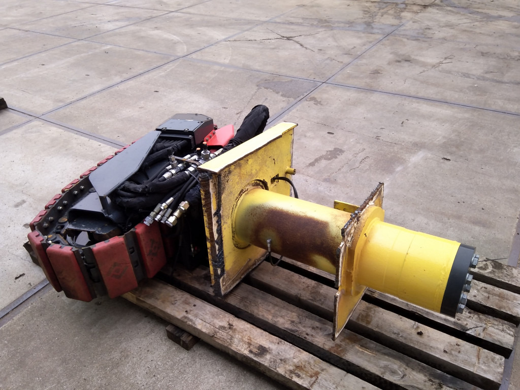 Bomag BM1000-35 - - Piezas del tren de rodaje para Maquinaria de construcción: foto 3 Bomag BM1000-35 - - Piezas del tren de rodaje para Maquinaria de construcción: foto 3