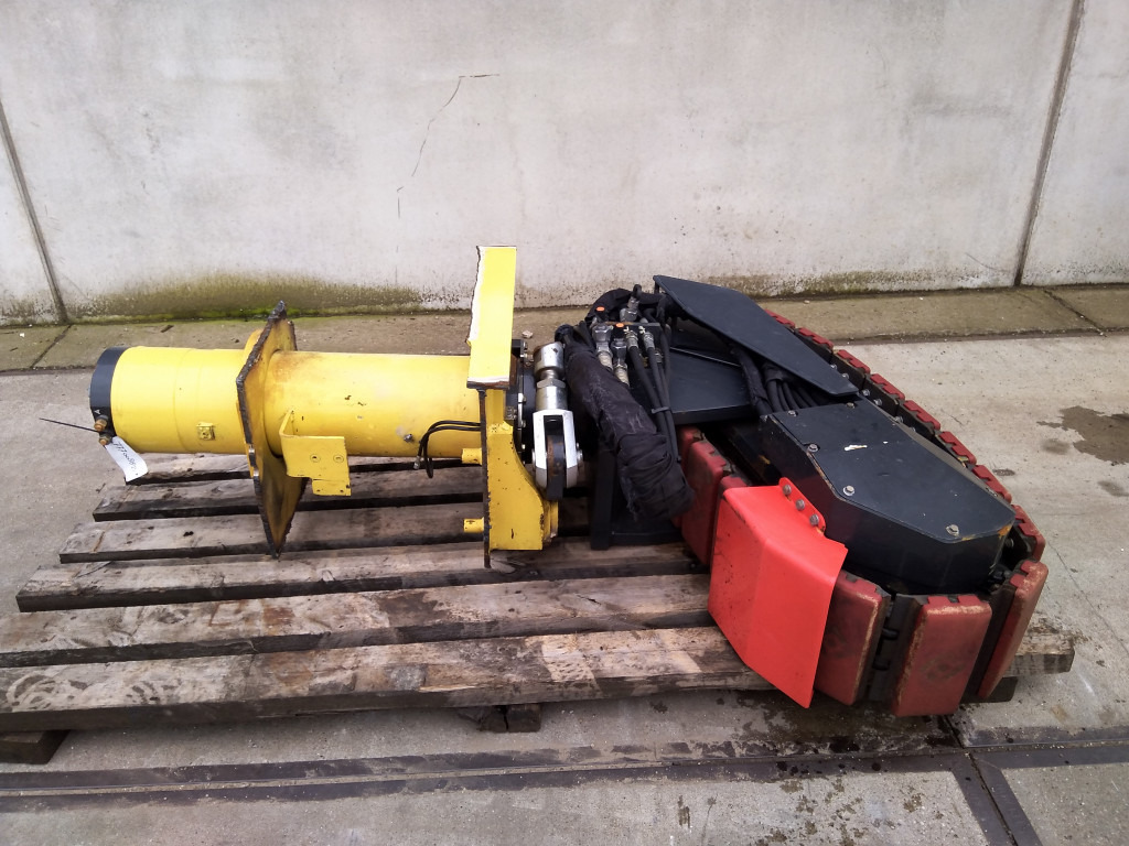 Bomag BM1000-35 - - Piezas del tren de rodaje para Maquinaria de construcción: foto 1 Bomag BM1000-35 - - Piezas del tren de rodaje para Maquinaria de construcción: foto 1