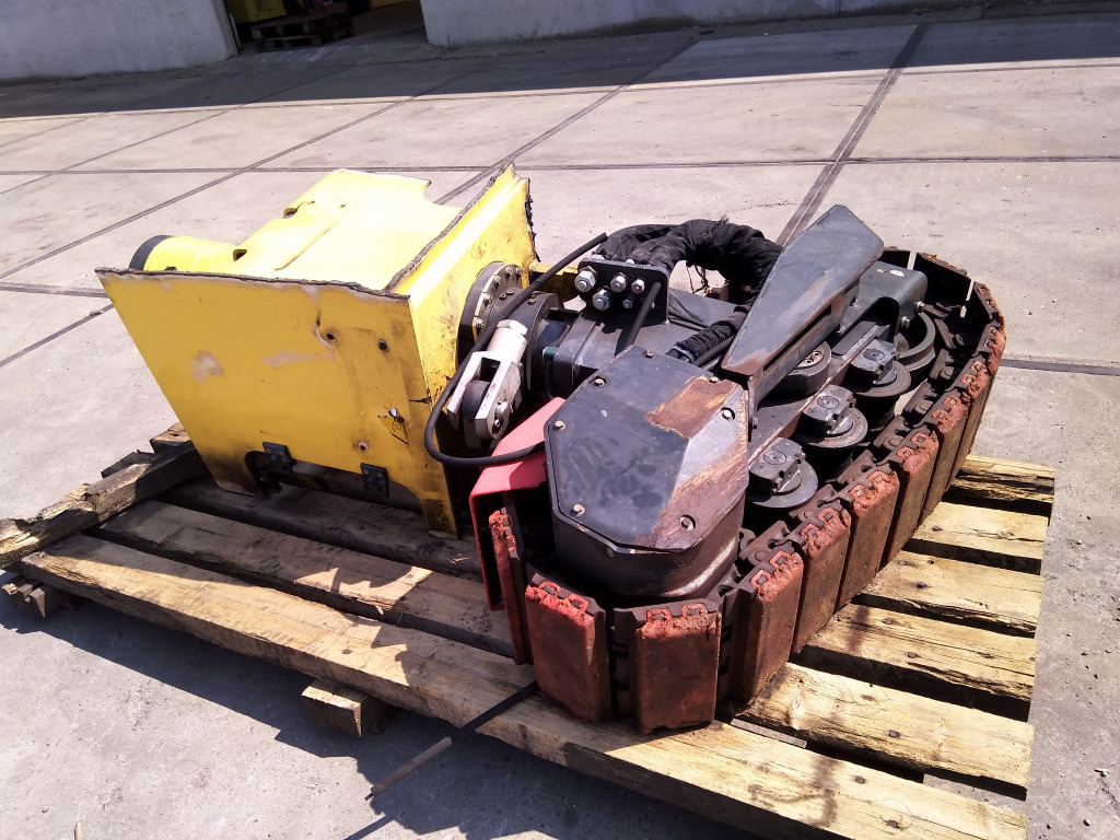 Bomag BM1200-35 - - Piezas del tren de rodaje para Maquinaria de construcción: foto 1 Bomag BM1200-35 - - Piezas del tren de rodaje para Maquinaria de construcción: foto 1