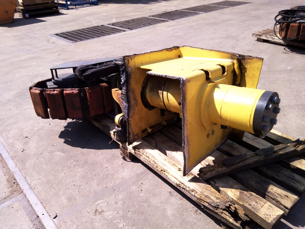 Bomag BM1200-35 - - Piezas del tren de rodaje para Maquinaria de construcción: foto 2 Bomag BM1200-35 - - Piezas del tren de rodaje para Maquinaria de construcción: foto 2