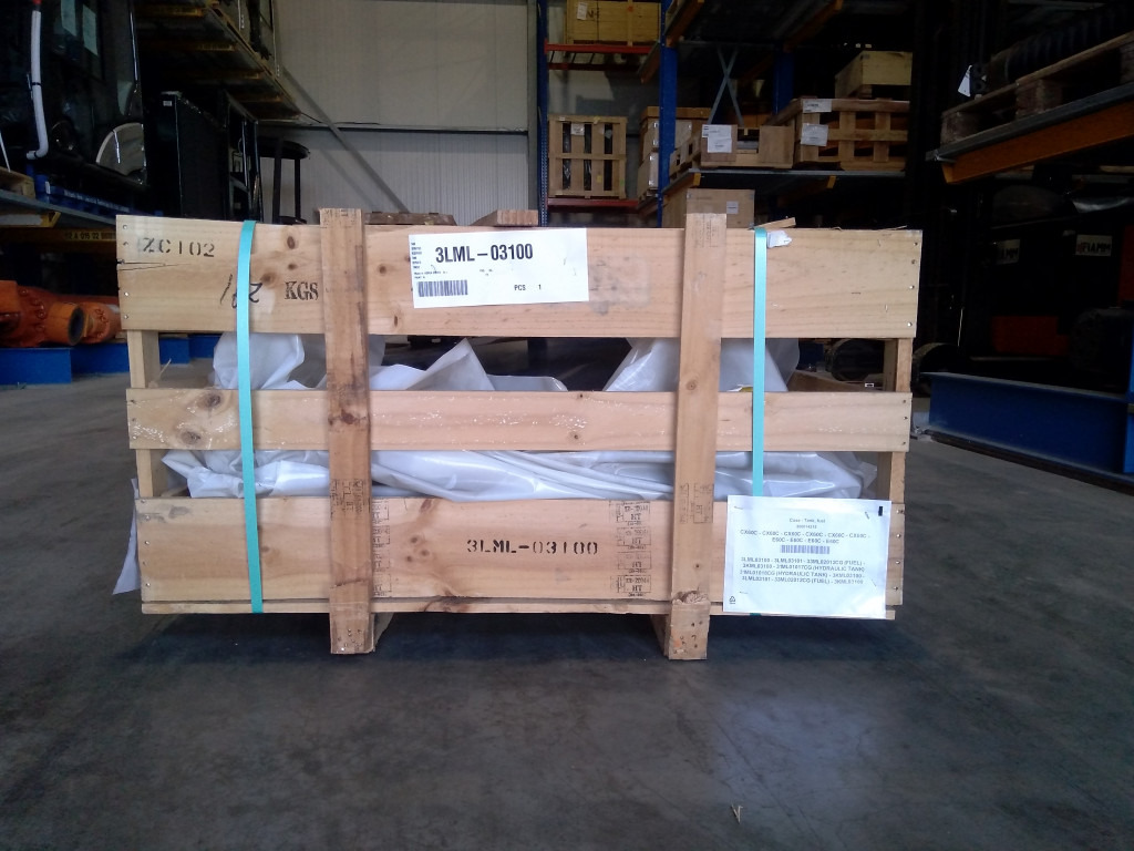 Case 3LML03100 - Depósito de combustible para Maquinaria de construcción: foto 3 Case 3LML03100 - Depósito de combustible para Maquinaria de construcción: foto 3