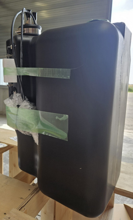 Case KRH21072 - Depósito de combustible para Maquinaria de construcción: foto 2 Case KRH21072 - Depósito de combustible para Maquinaria de construcción: foto 2