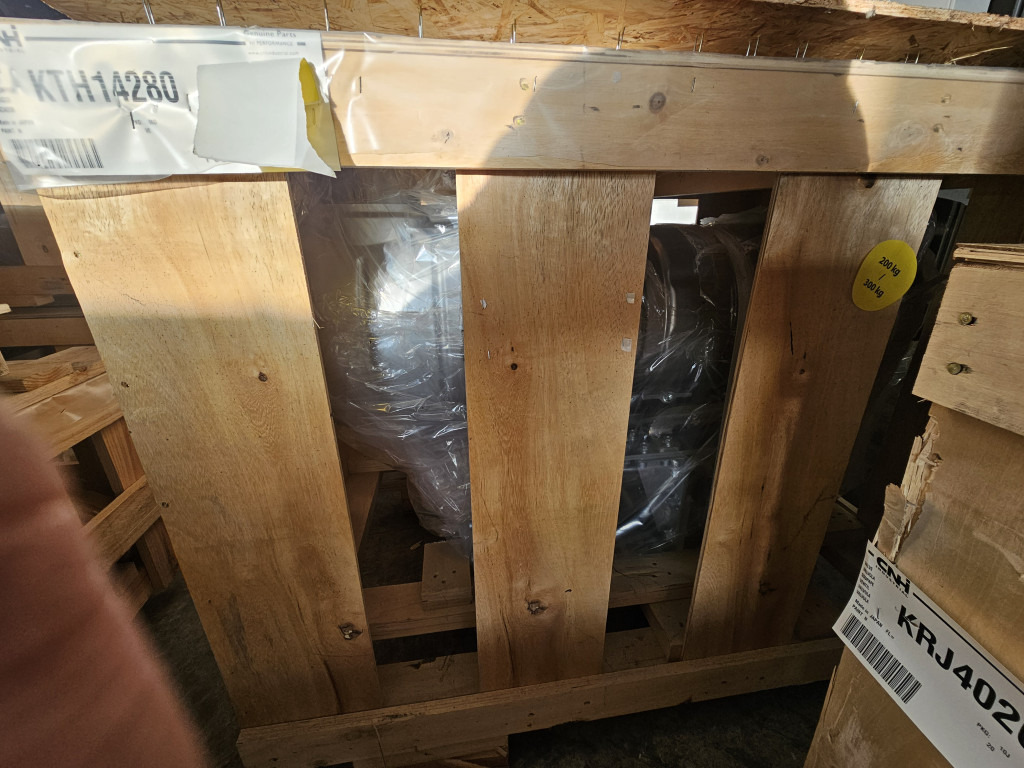 Case KTH14280 - Silenciador para Maquinaria de construcción: foto 3 Case KTH14280 - Silenciador para Maquinaria de construcción: foto 3