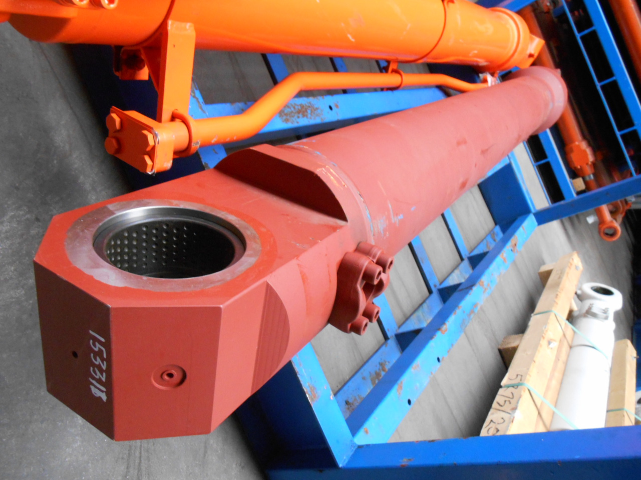 Case KUV0270 - Cilindro hidráulico para Maquinaria de construcción: foto 2 Case KUV0270 - Cilindro hidráulico para Maquinaria de construcción: foto 2