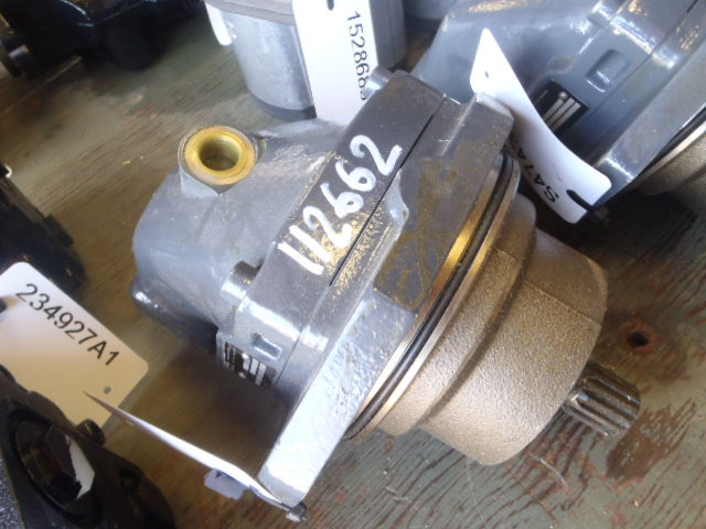 Case S4743789 - P4743727 - Reductor de giro para Maquinaria de construcción: foto 1 Case S4743789 - P4743727 - Reductor de giro para Maquinaria de construcción: foto 1