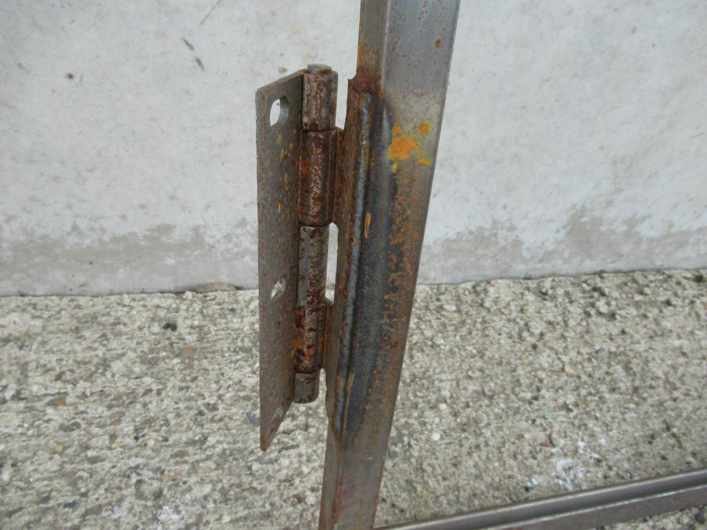 Caterpillar 1857538 - Puerta y piezas para Maquinaria de construcción: foto 5 Caterpillar 1857538 - Puerta y piezas para Maquinaria de construcción: foto 5
