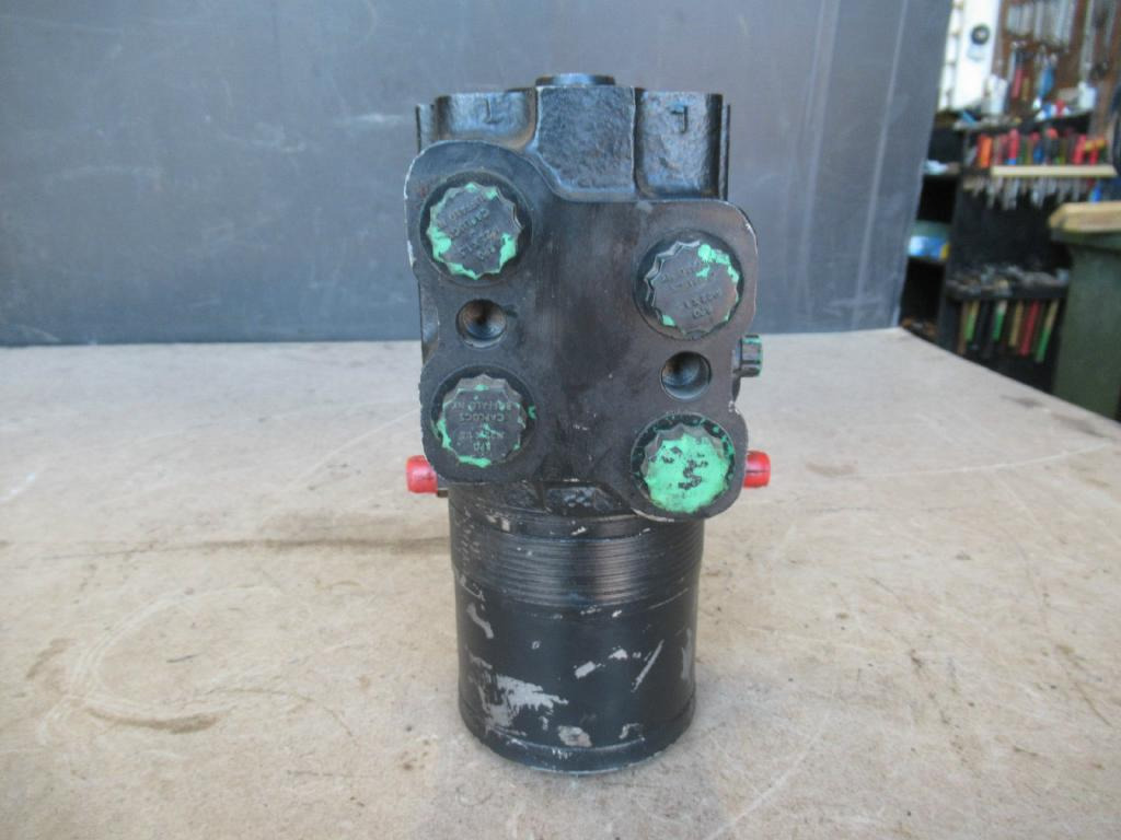 Char-Lynn X2333217002 - - Motor hidráulico para Maquinaria de construcción: foto 1 Char-Lynn X2333217002 - - Motor hidráulico para Maquinaria de construcción: foto 1