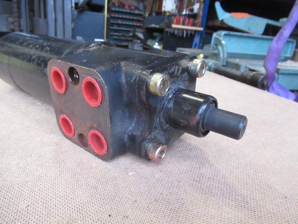 Danfoss OSPL1200LS - - Motor hidráulico para Maquinaria de construcción: foto 2 Danfoss OSPL1200LS - - Motor hidráulico para Maquinaria de construcción: foto 2