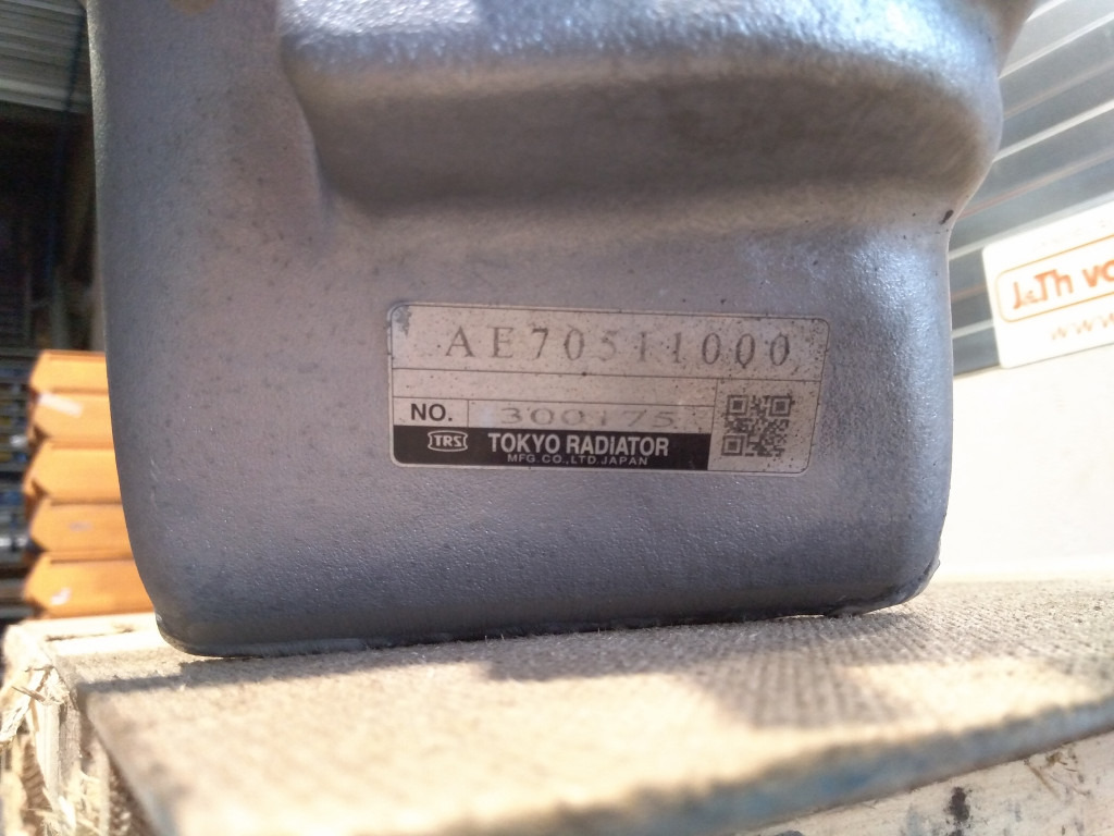 Hitachi YA00001634 - Intercooler para Maquinaria de construcción: foto 5 Hitachi YA00001634 - Intercooler para Maquinaria de construcción: foto 5