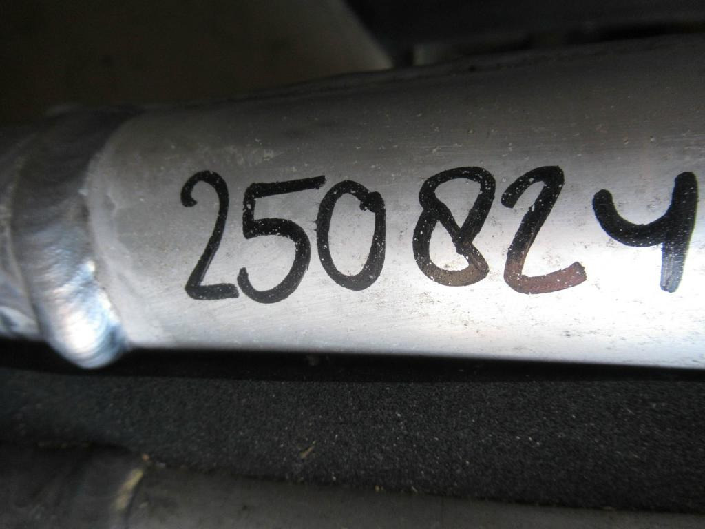 Kobelco YM05P00020F3 - Enfriador de aceite para Maquinaria de construcción: foto 3 Kobelco YM05P00020F3 - Enfriador de aceite para Maquinaria de construcción: foto 3