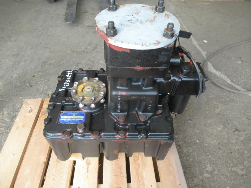 New Holland 71477176 - Transmisión para Maquinaria de construcción: foto 1 New Holland 71477176 - Transmisión para Maquinaria de construcción: foto 1