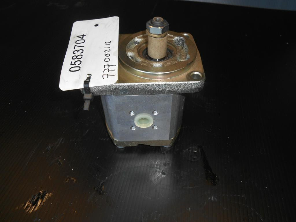 Rexroth AZMF-11-011RCB20MB - - Bomba hidráulica para Maquinaria de construcción: foto 1 Rexroth AZMF-11-011RCB20MB - - Bomba hidráulica para Maquinaria de construcción: foto 1