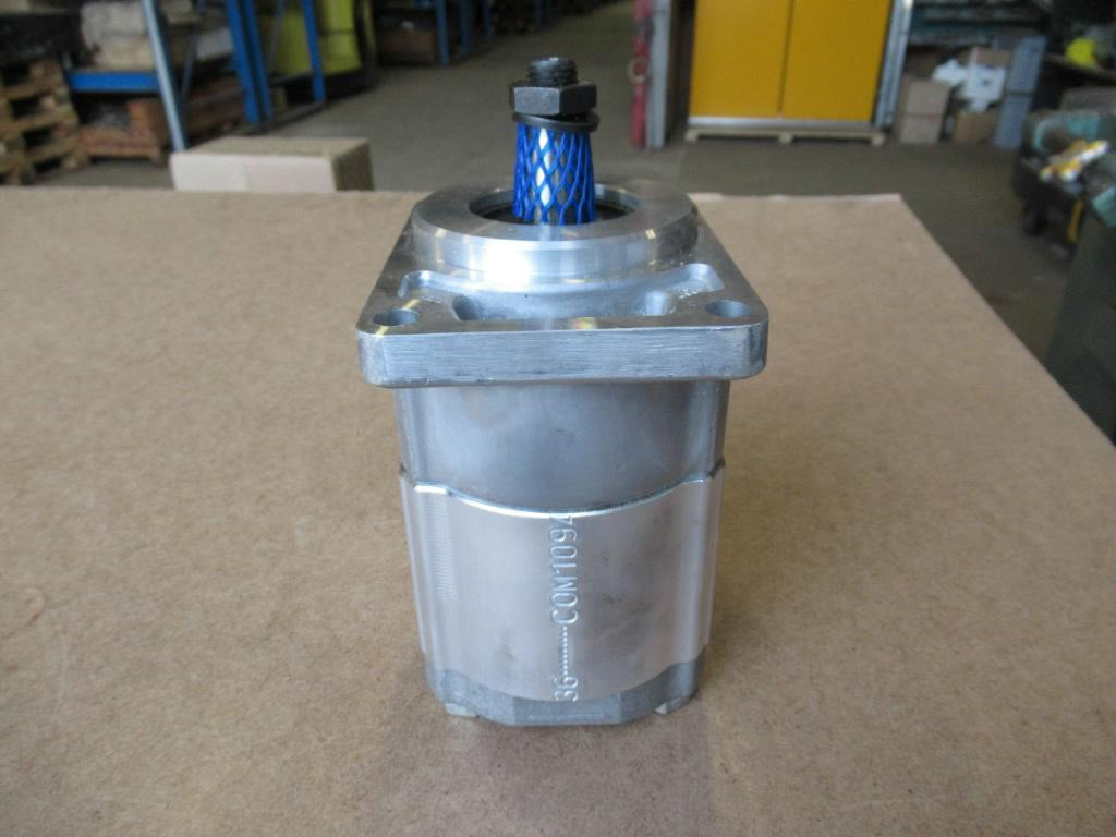 Vickers 051702198 - - Bomba hidráulica para Maquinaria de construcción: foto 1 Vickers 051702198 - - Bomba hidráulica para Maquinaria de construcción: foto 1