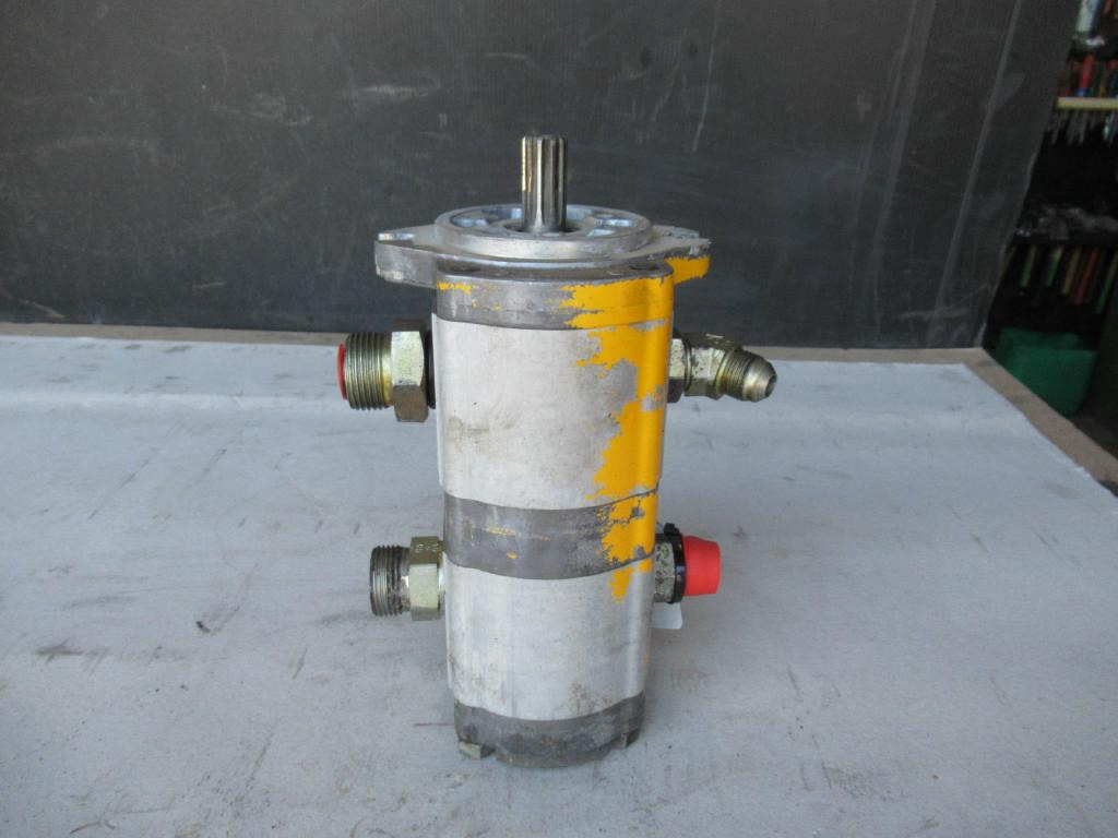 Zexel 87337079 - - Bomba de dirección para Maquinaria de construcción: foto 2 Zexel 87337079 - - Bomba de dirección para Maquinaria de construcción: foto 2