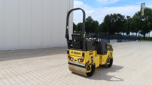 Bomag BW 80 AD-5 - Apisonadora de asfalto: foto 2 Bomag BW 80 AD-5 - Apisonadora de asfalto: foto 2
