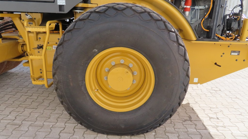Compactador Caterpillar CS13: foto 12