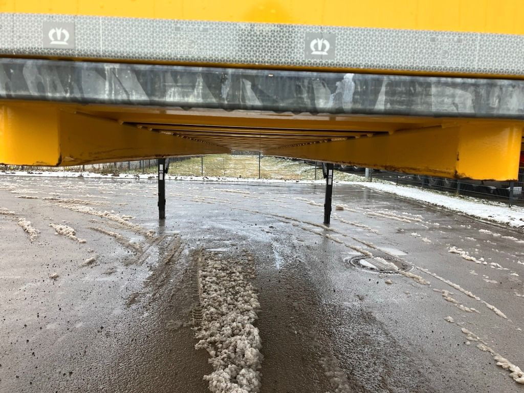 Caja cerrada Krone Wechselbrücke Koffer: foto 6