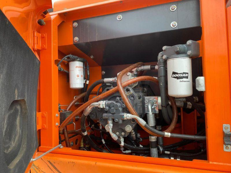 Doosan DX 225 LC - Excavadora de cadenas: foto 4 Doosan DX 225 LC - Excavadora de cadenas: foto 4