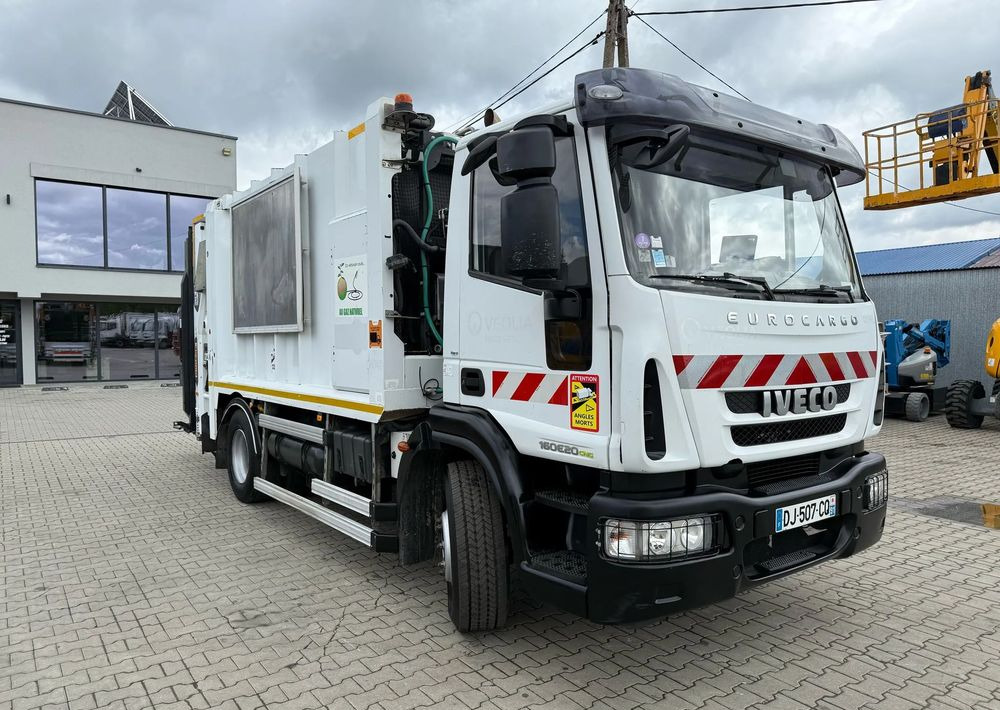 Iveco EUROCARGO CNG - Camión de basura: foto 3 Iveco EUROCARGO CNG - Camión de basura: foto 3
