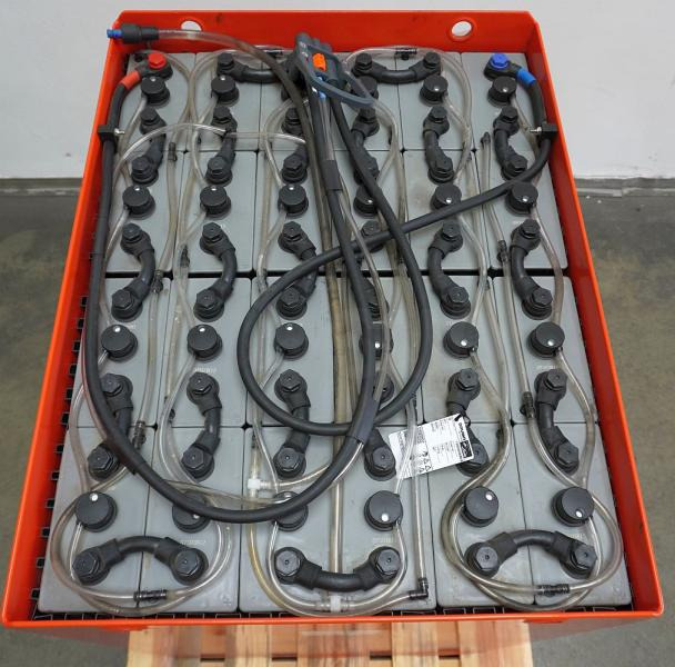 AIM 48 Volt 5 PzS 775 Ah - Acumulador: foto 3 AIM 48 Volt 5 PzS 775 Ah - Acumulador: foto 3