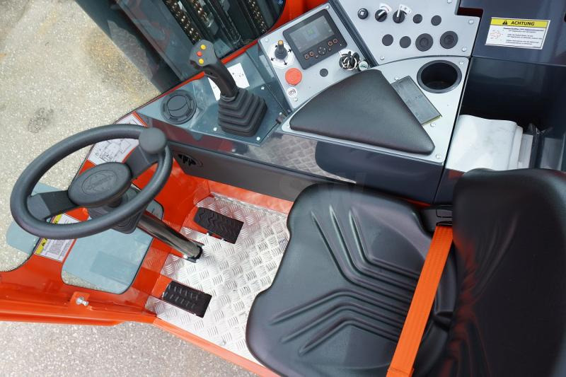 Combilift C5000XL - Carretilla de 4 vías: foto 3 Combilift C5000XL - Carretilla de 4 vías: foto 3