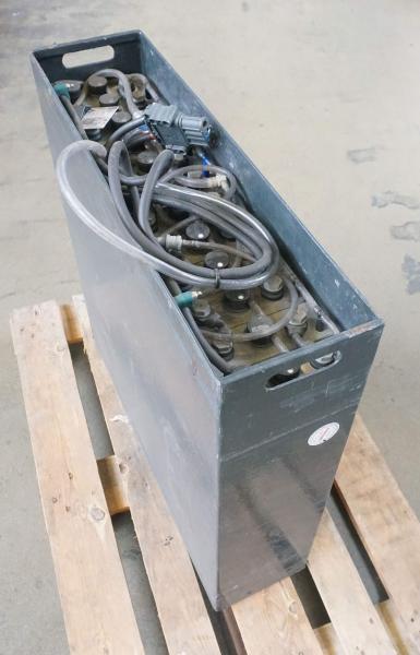 GRUMA 24 Volt 3 PzS 465 Ah - Acumulador: foto 3 GRUMA 24 Volt 3 PzS 465 Ah - Acumulador: foto 3