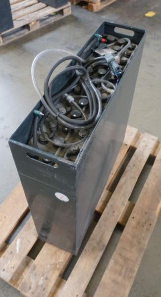 GRUMA 24 Volt 3 PzS 465 Ah - Acumulador: foto 4 GRUMA 24 Volt 3 PzS 465 Ah - Acumulador: foto 4