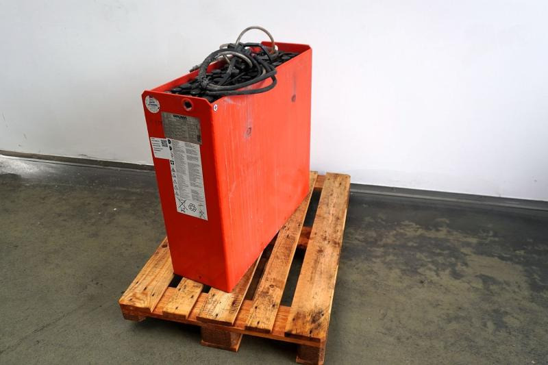 GRUMA 24 Volt 4 PzS 620 Ah - Acumulador: foto 1 GRUMA 24 Volt 4 PzS 620 Ah - Acumulador: foto 1
