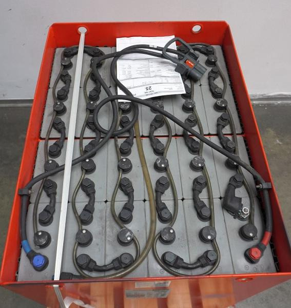 GRUMA 48 Volt 5 PzS 700 Ah - Acumulador para Equipo de manutención: foto 3 GRUMA 48 Volt 5 PzS 700 Ah - Acumulador para Equipo de manutención: foto 3
